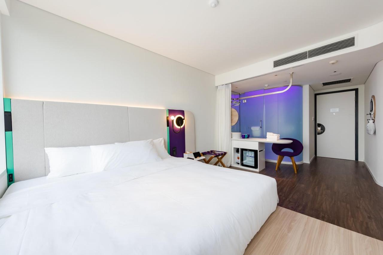 Tru By Hilton Bac Giang City Centre Экстерьер фото
